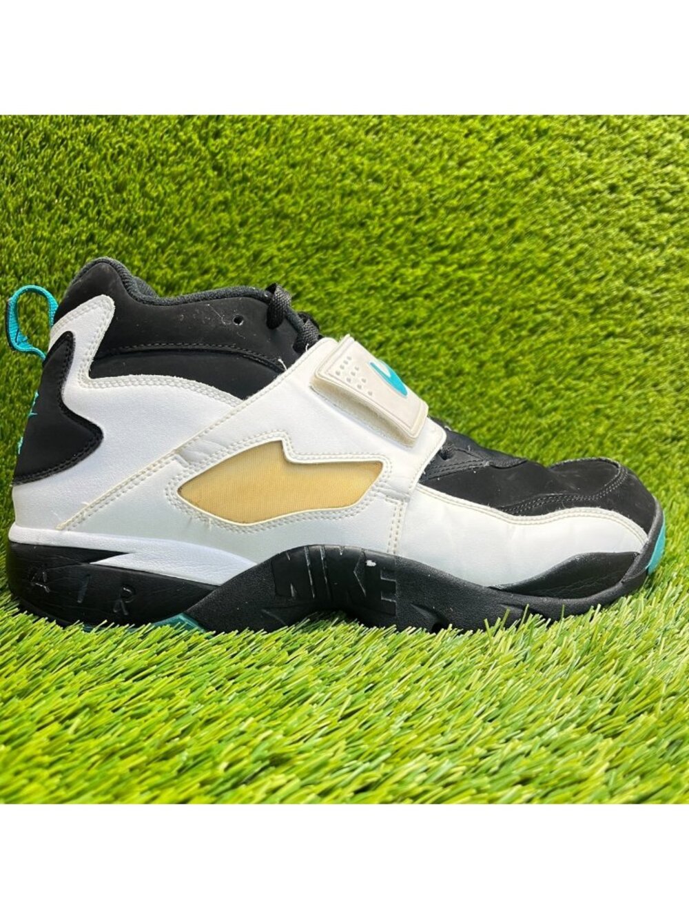 Nike Air Diamond Turf 2017 Emerald Mens Size 13 Black Athletic Shoes Sneakers
